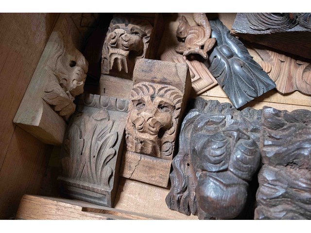 Tafel_sculteerwerk - afbeelding 2 van  4