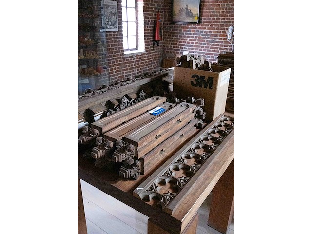 Tafel_sculteerwerk - afbeelding 2 van  5