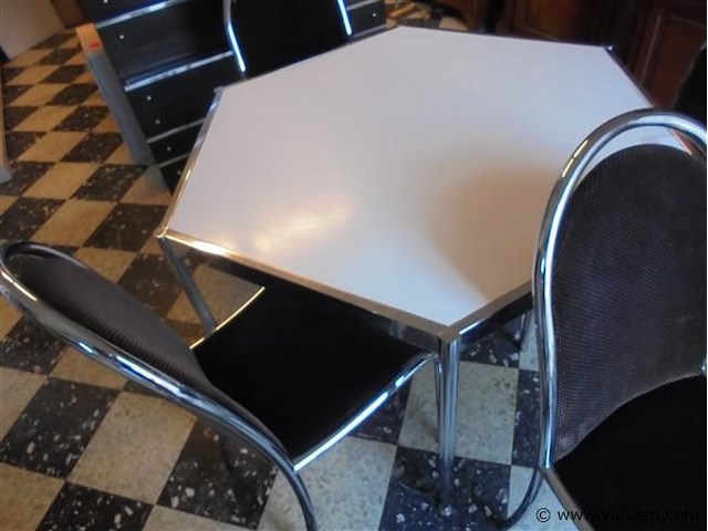 Tafel/stoelen - afbeelding 2 van  2