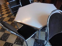 Tafel/stoelen - afbeelding 2 van  2