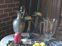 Tafeltje met inhoud - afbeelding 3 van  6