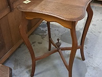 Tafeltje - afbeelding 1 van  2