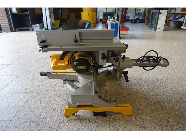 Tafelzaag dewalt - afbeelding 3 van  6