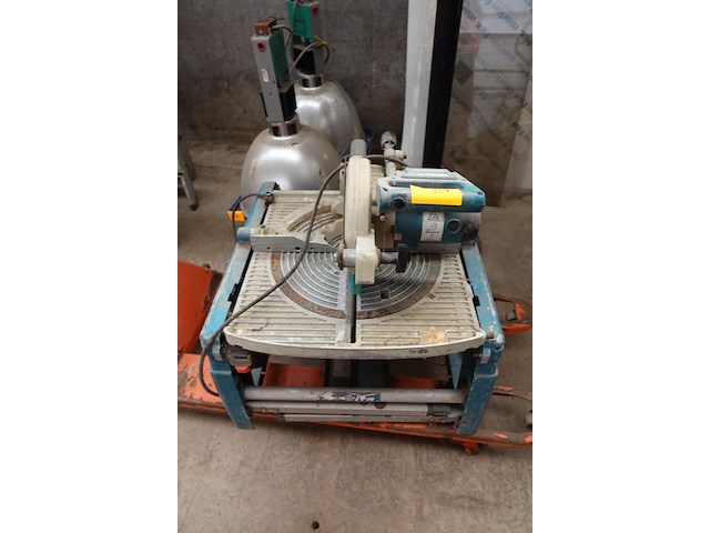 Tafelzaag makita (nazicht motor) - afbeelding 1 van  7