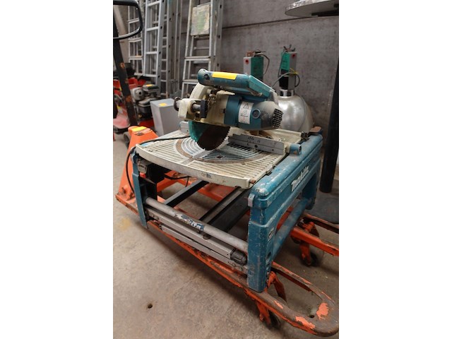 Tafelzaag makita (nazicht motor) - afbeelding 7 van  7