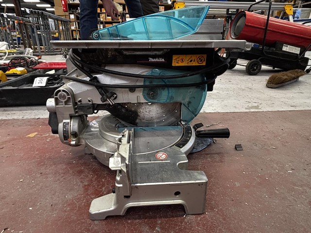 Tafelzaag makita - afbeelding 4 van  4