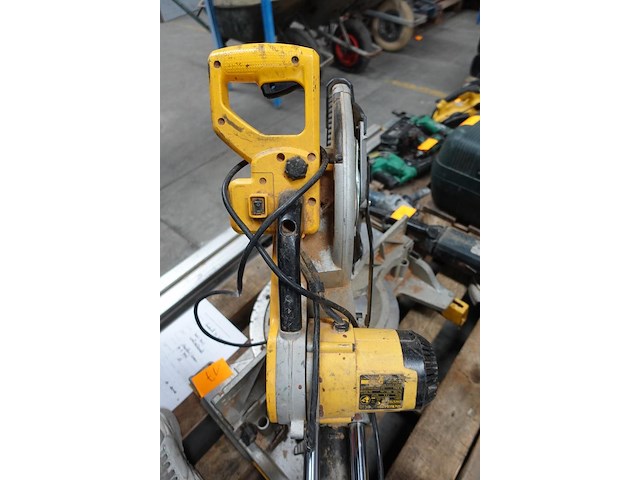 Tafelzaagmachine dewalt - afbeelding 5 van  6