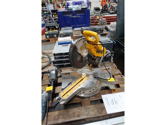 Tafelzaagmachine dewalt - afbeelding 6 van  6