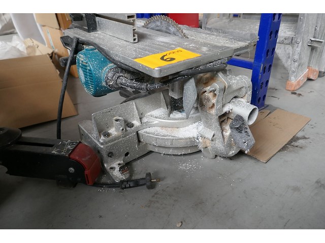 Tafelzaagmachine makita - afbeelding 1 van  5