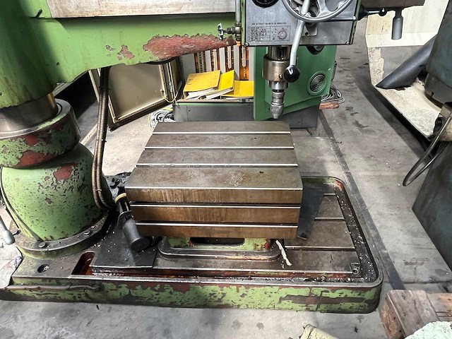 Tai piin - tpr 1100 - radiaalboormachine - afbeelding 4 van  5