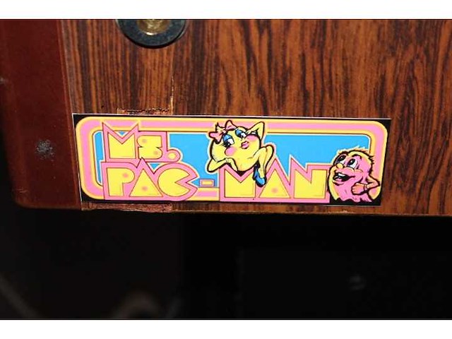 Taito - 1981 - ms pacman - cocktail arcade - afbeelding 5 van  9