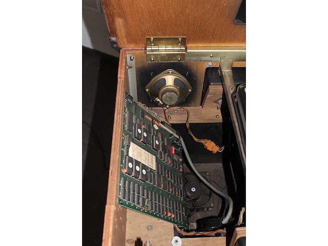 Taito - 1986 - arkanoid - cocktail arcade - afbeelding 3 van  6