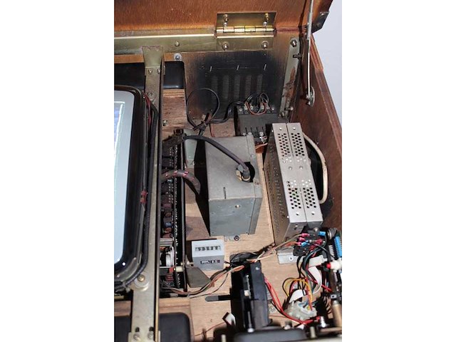 Taito - 1986 - arkanoid - cocktail arcade - afbeelding 4 van  6