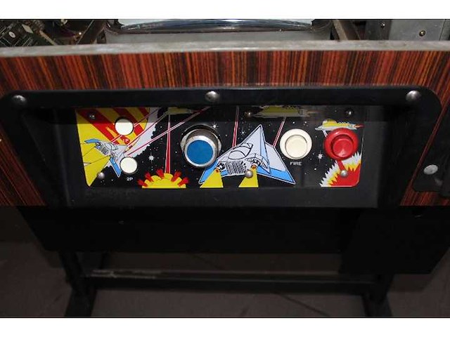 Taito - 1986 - arkanoid - cocktail arcade - afbeelding 6 van  6