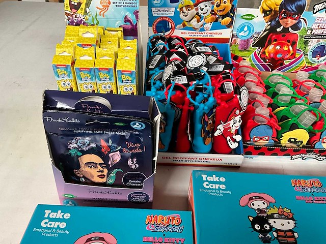 Take care mix kavel persoonlijke verzorgings producten kids thema jongens - afbeelding 5 van  11