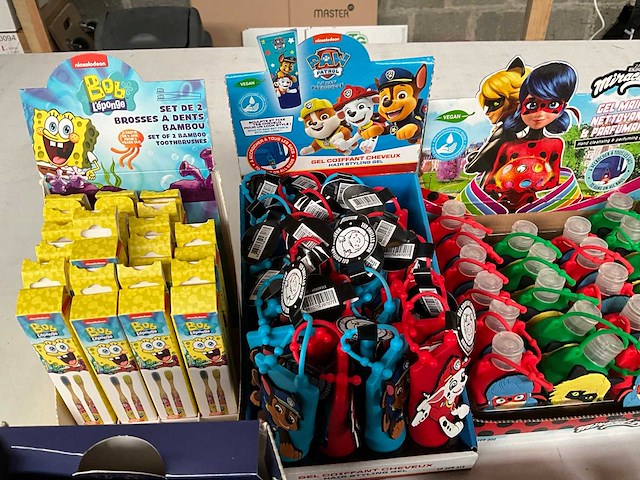 Take care mix kavel persoonlijke verzorgings producten kids thema jongens - afbeelding 6 van  11