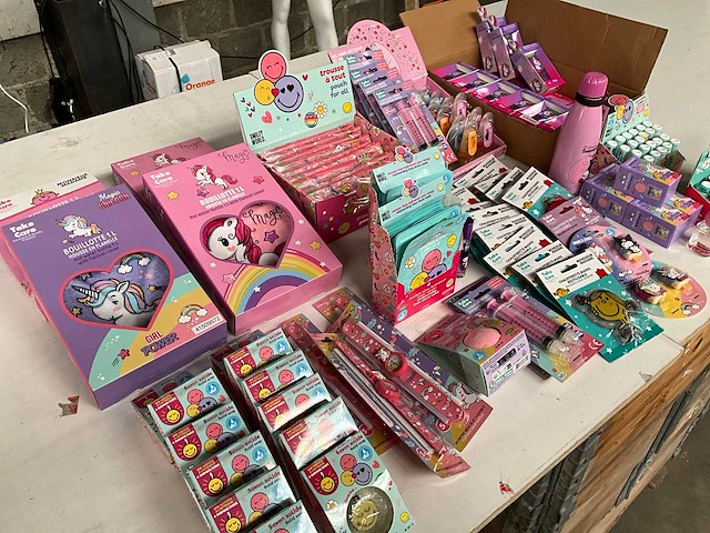 Take care mix kavel persoonlijke verzorgings producten kids thema meisjes - afbeelding 7 van  15