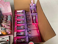 Take care mix kavel persoonlijke verzorgings producten kids thema meisjes - afbeelding 13 van  15