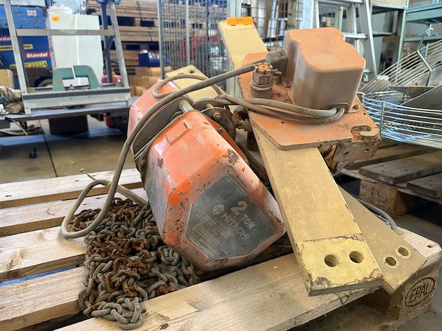 Takel hitachi 2 ton - afbeelding 3 van  3