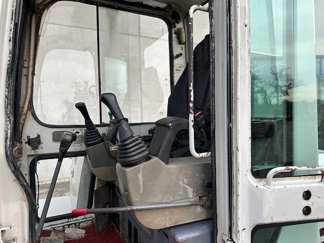 Takeuchi - - tb150c - midigraafmachine - afbeelding 9 van  14