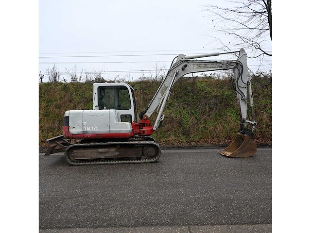 Takeuchi - 2006 - tb175 - rupsgraafmachine - afbeelding 2 van  19