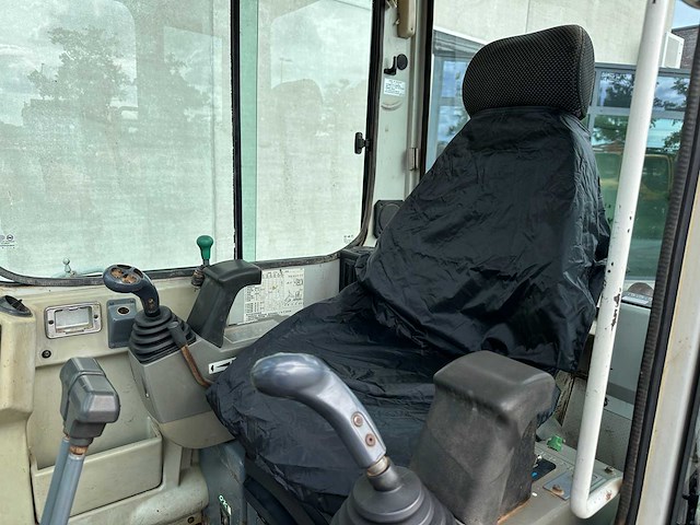 Takeuchi - 2010 - tb150c - midigraafmachine - afbeelding 21 van  32