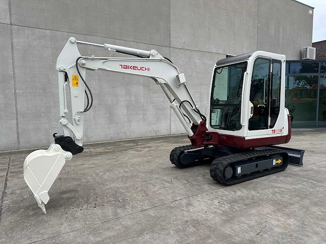 Takeuchi - 2012 - tb135 - minigraafmachine - afbeelding 1 van  23