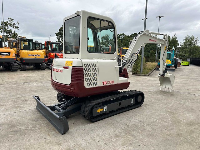 Takeuchi - 2012 - tb135 - minigraafmachine - afbeelding 18 van  23