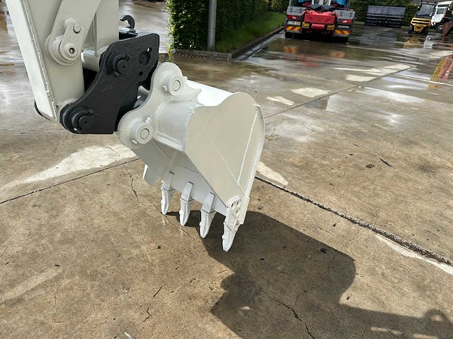 Takeuchi - 2014 - tb135 - minigraafmachine - afbeelding 2 van  42