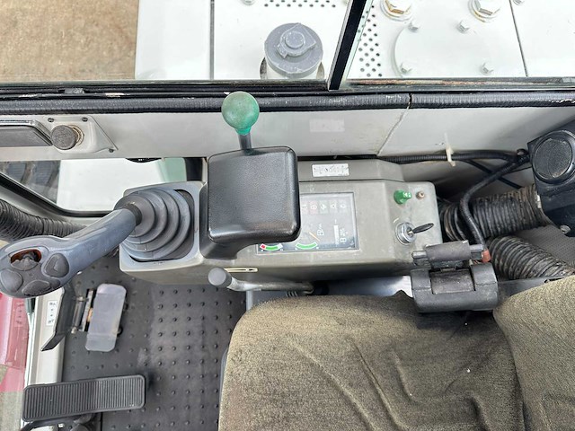 Takeuchi - 2014 - tb135 - minigraafmachine - afbeelding 30 van  42