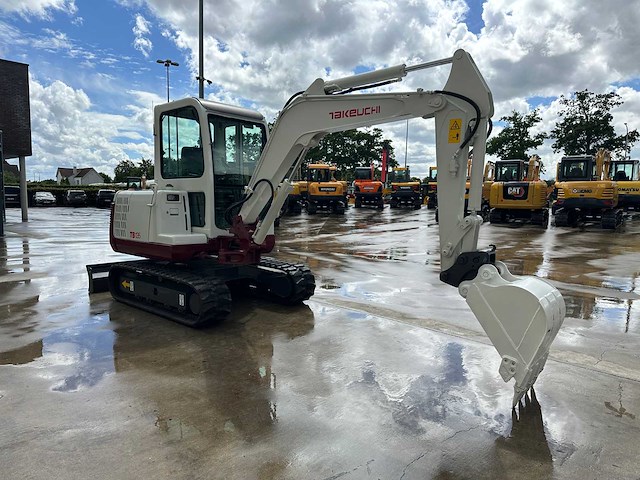 Takeuchi - 2014 - tb135 - minigraafmachine - afbeelding 23 van  42