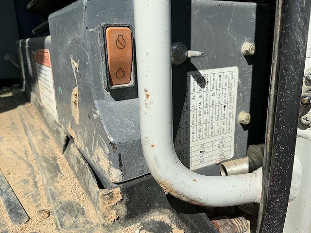 Takeuchi - 2018 - tb295w - banden graafmachine - bandenkraan - afbeelding 17 van  45