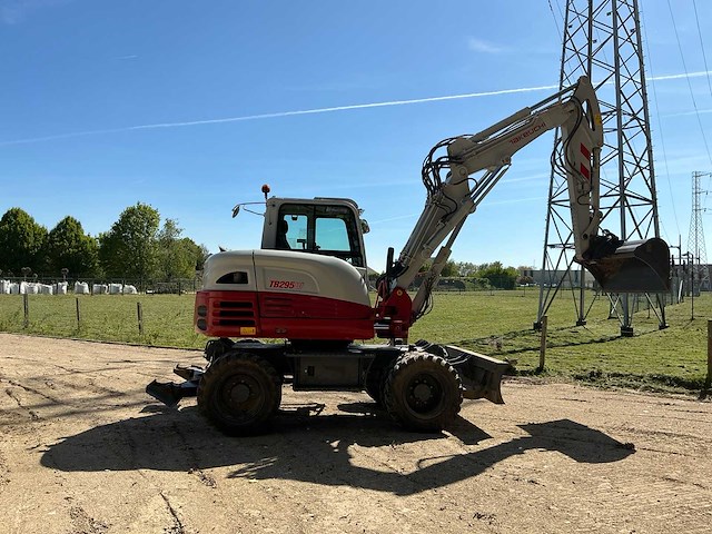 Takeuchi - 2018 - tb295w - banden graafmachine - bandenkraan - afbeelding 42 van  45