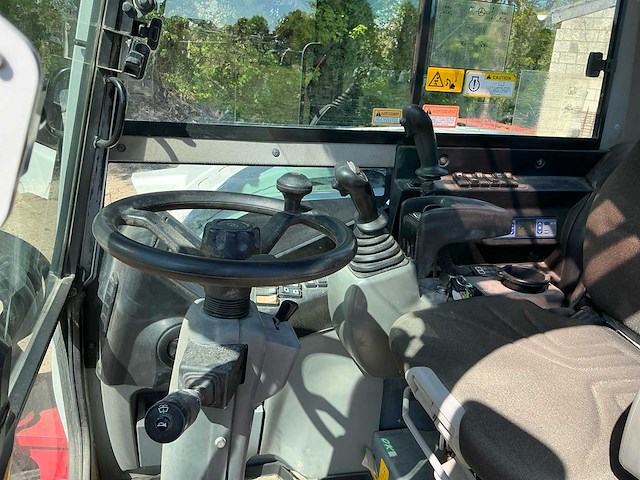 Takeuchi - 2018 - tb295w - banden graafmachine - bandenkraan - afbeelding 6 van  43