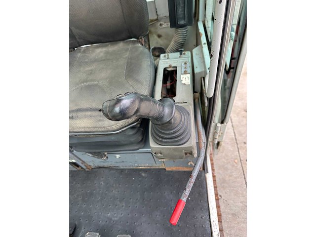 Takeuchi - tb160c - midigraafmachine - afbeelding 28 van  36