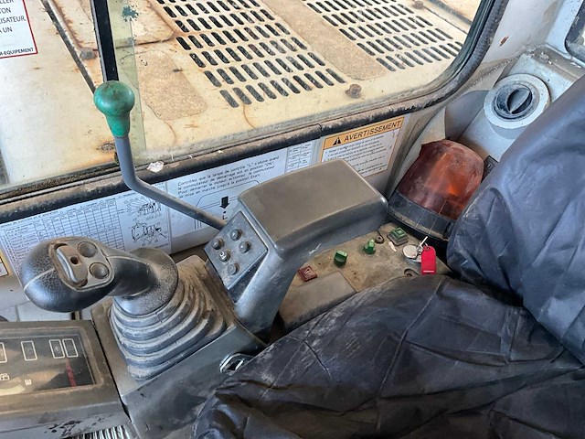 Takeuchi - tb175w - wheeled excavator - 2012 - afbeelding 17 van  30