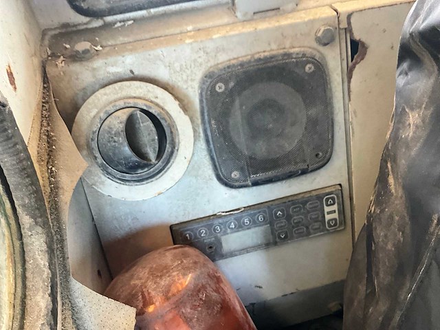 Takeuchi - tb175w - wheeled excavator - 2012 - afbeelding 21 van  30