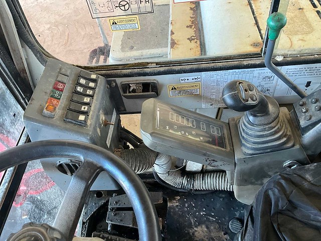 Takeuchi - tb175w - wheeled excavator - 2012 - afbeelding 16 van  31