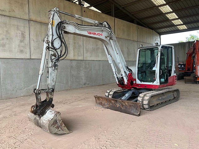 Takeuchi - tb285 - midi-excavator - 2013 - afbeelding 1 van  27