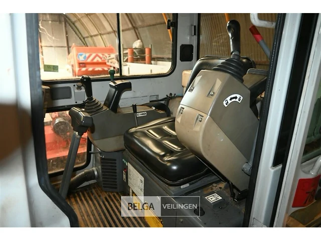 Takeuchi minigraver - afbeelding 2 van  11