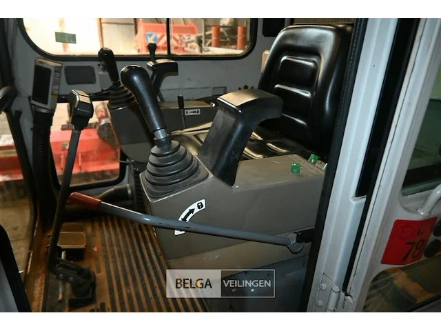 Takeuchi minigraver - afbeelding 3 van  11