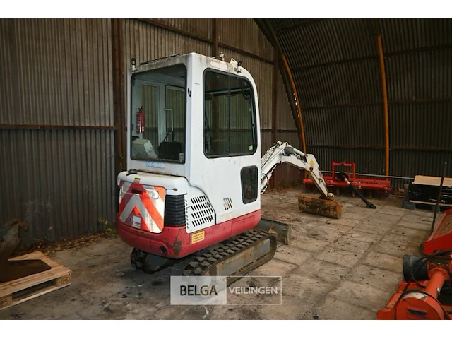 Takeuchi minigraver - afbeelding 6 van  11