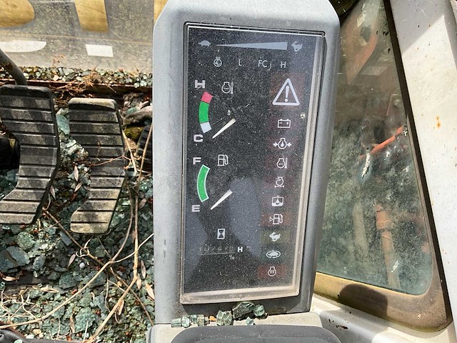 Takeuchi tb 070 rupsgraafmachine - afbeelding 4 van  25