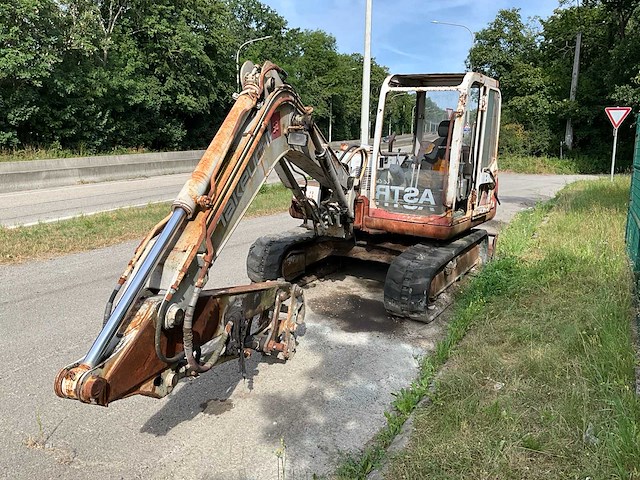 Takeuchi tb 070 rupsgraafmachine - afbeelding 1 van  25