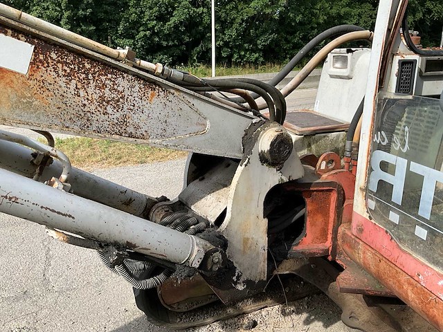 Takeuchi tb 070 rupsgraafmachine - afbeelding 6 van  22
