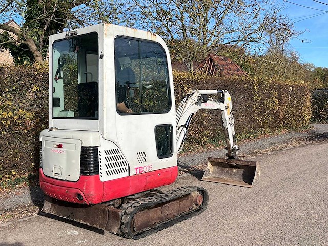 Takeuchi tb016 minigraafmachine - afbeelding 2 van  6