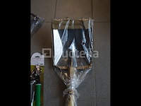 Takkenschaaier, heggenschaaier, snoeischrijnen, hark, schop - afbeelding 8 van  9