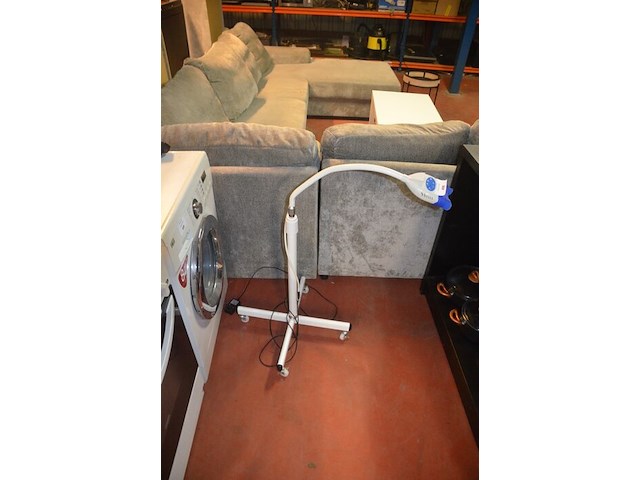 Tandenbleekmachine zonder merk - afbeelding 2 van  5