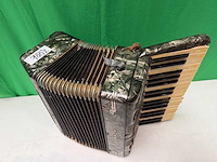 Tango ii - musical instrument accordeon - afbeelding 4 van  6