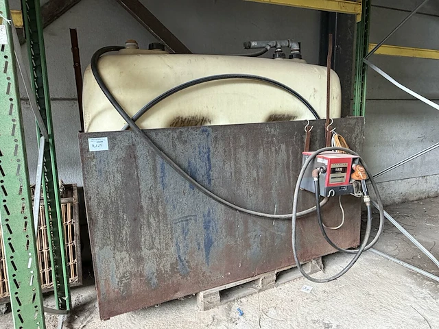 Tank lentz 2000 liter - afbeelding 1 van  7